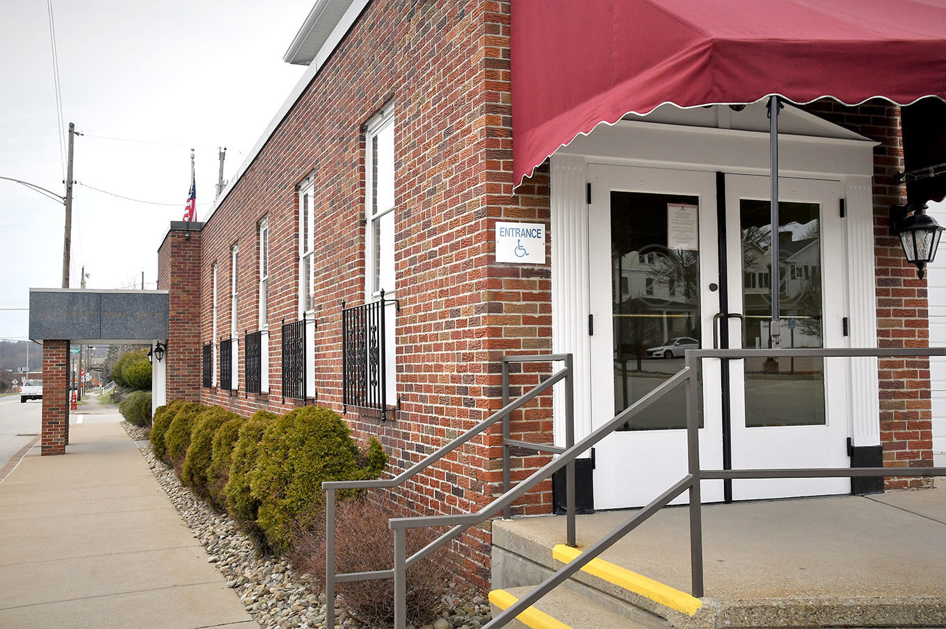 Local businesses adjusting after Wolf's mandate to cease physical operations